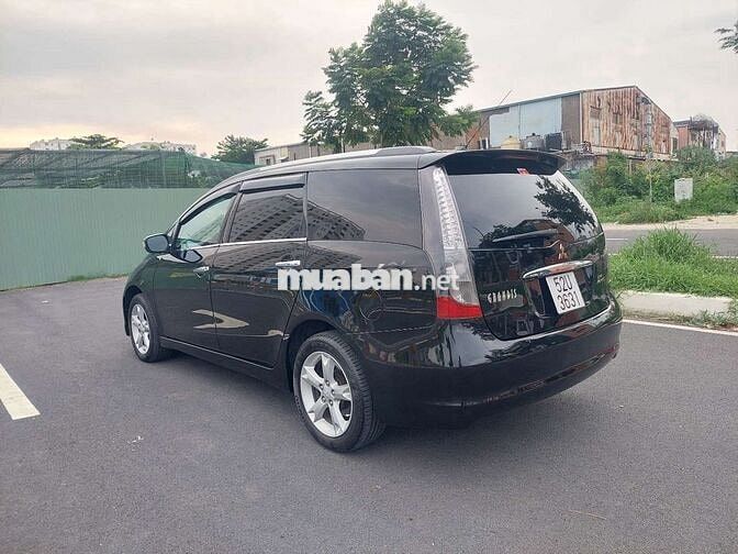 Mitsubishi Grandis 2008 Đen Tự động