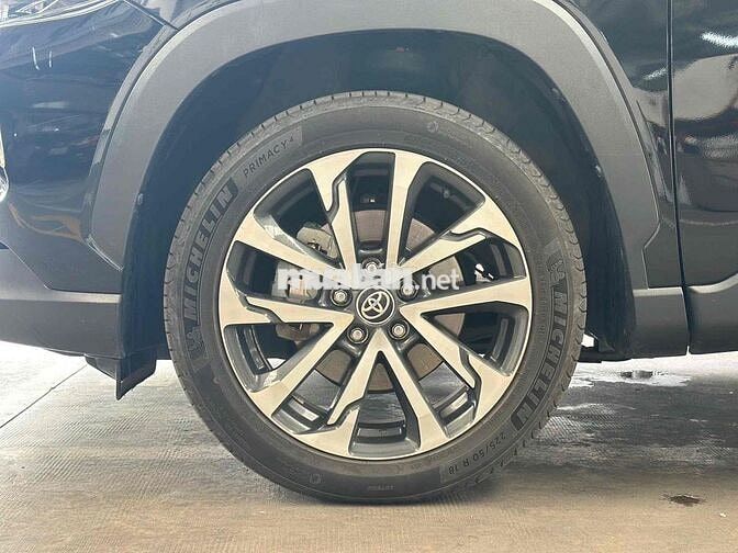 Toyota Corolla Cross 2024 1.8V 28.400km Đen