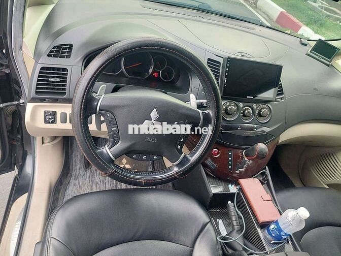 Mitsubishi Grandis 2008 Đen Tự động