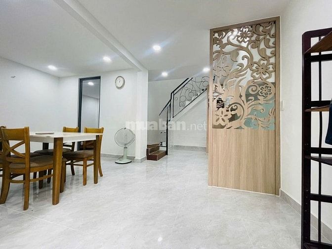 Cần cho thuê sớm NC nhà hẻm Mai Văn Ngọc,P10,Phú Nhuận