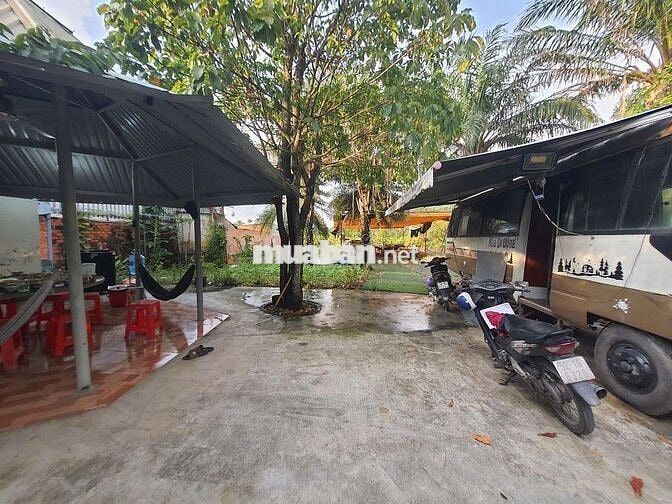 Chính chủ bán 1.400 m2 đất ở gần cầu Rạch Tra.