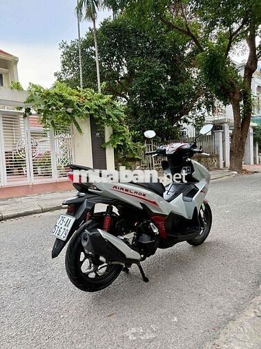 AB 2026 ABS 125cc odo 4900km ***