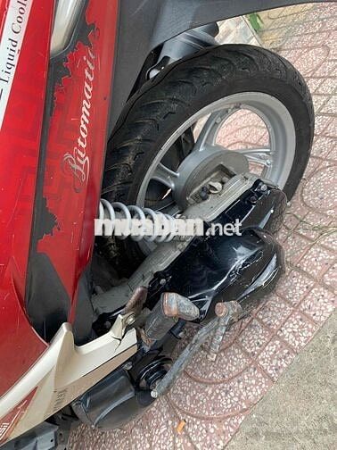 Yamaha Luvias 2012 Đỏ