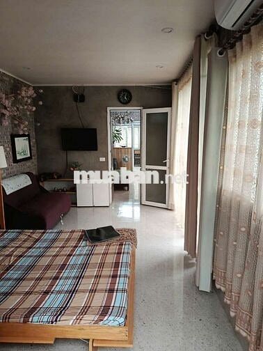Cho thuê nhà vuờn Phú Diễn 55m2 6tr/1 tháng