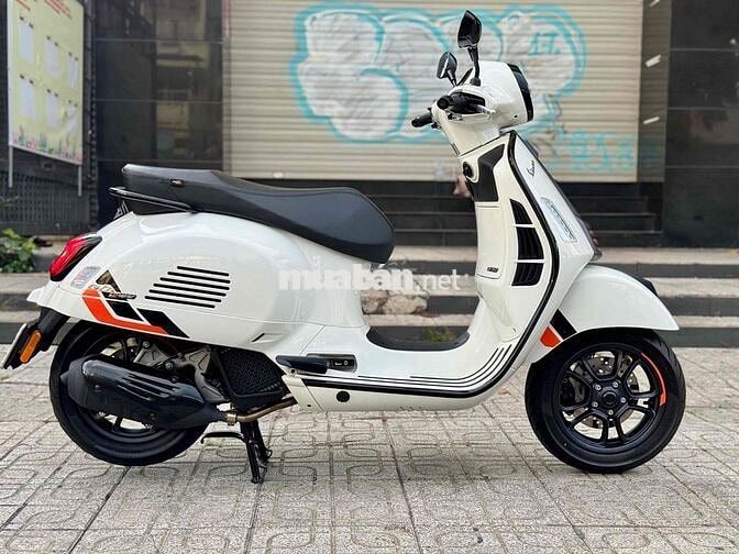 GTS Super 150 Keyless Trắng 2024
