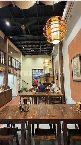 CHO THUÊ GÓC 2 MẶT TIỀN TRẦN QUỐC TOẢN,  – VỊ TRÍ ĐẸP, NGANG LỚN 10M