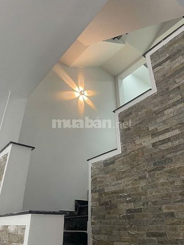 Nhà mới đẹp đường Bình Long 4.15x18.2m, 2 lầu ST cách vài căn ra MT