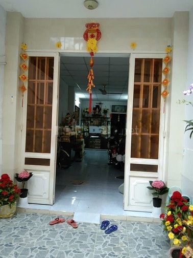 NHÀ GẦN CHỢ NGUYỄN TRI PHƯƠNG - NHÀ THỜ ĐỒNG TIẾN