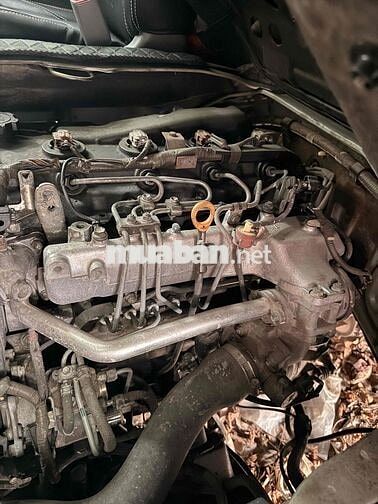 Toyota Hiace 2008 3 chổ máy dầu 945kg