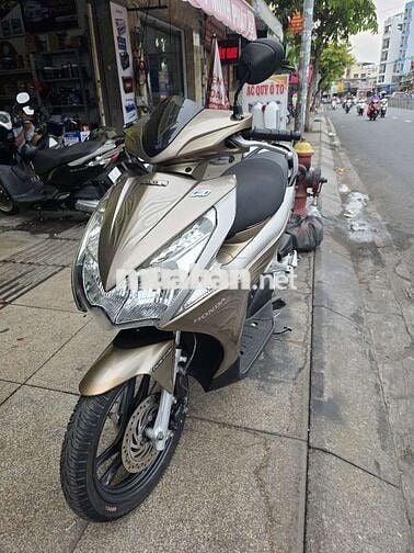 Air Blade 2012.đẹp nguyên zin.máy êm.tp.chính chủ 
