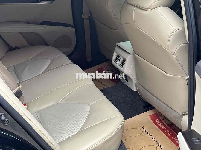 Camry 2.0G 2022 XHD đủ