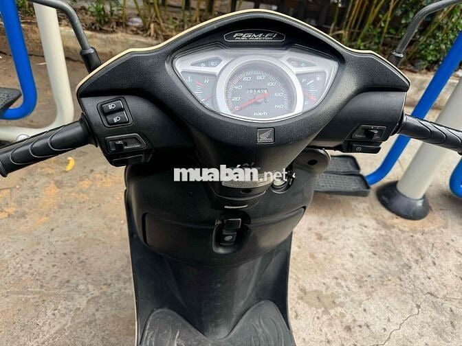 Lead 2011 bstp 9chủ honda fi chóng điện