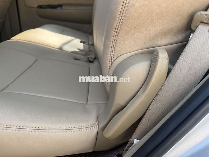Toyota Fortuner 2014 Bạc