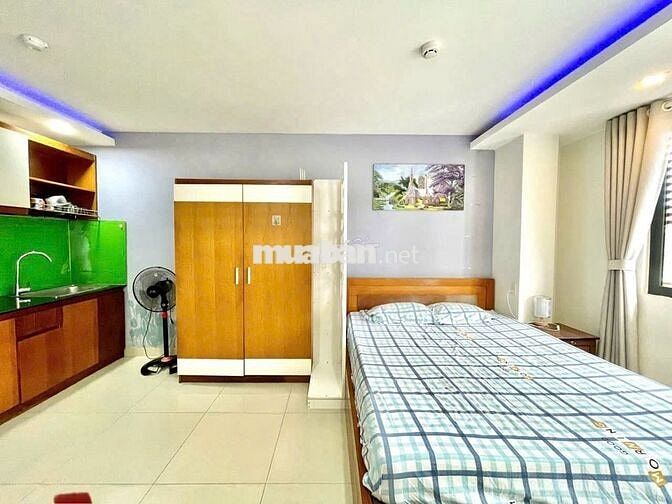 Cho thuê căn hộ studio có ban công ngay trung tâm thành phố Nha Trang