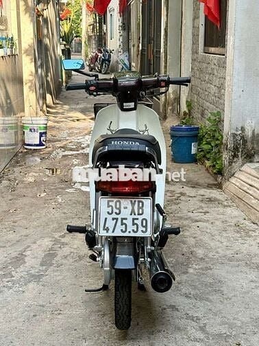 Honda Super Dream 2004