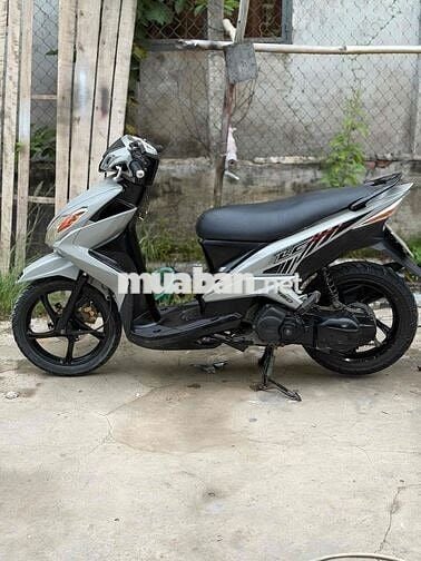 Yamaha Luvias 125 Xám xi măng biển 65
