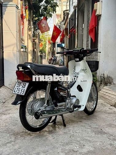 Honda Super Dream 2004