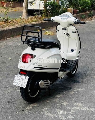 Piaggio Vespa Primavera 2019 Trắng bản du thuyền