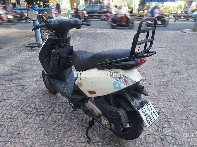 Piaggio Zip Trắng đen
