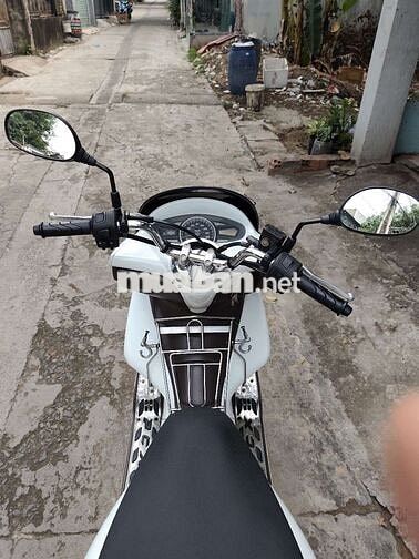 Honda PCX màu Trắng