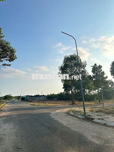 CHỦ CẮT LỖ BÁN NHANH LÔ ĐẤT ĐƯỜNG 25 HÒA LONG 100M2/1TY080