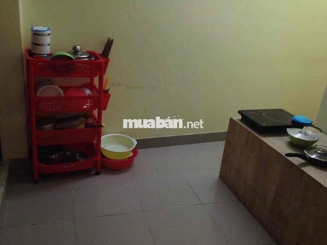 CẦN TÌM NỮ NHÂN VIÊN VĂN PHÒNG Ở GHÉP QUẬN 10 - CÓ CỬA SỔ - VIEW BAN C