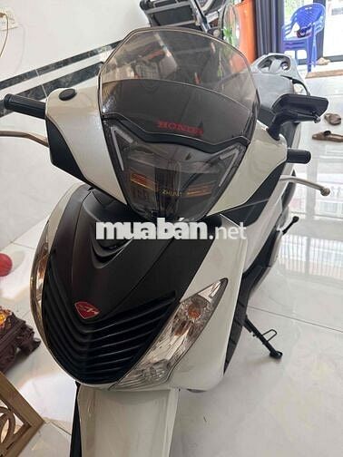 Bán Honda SH150i ý Trắng đen  50AF 48888 siêu vip