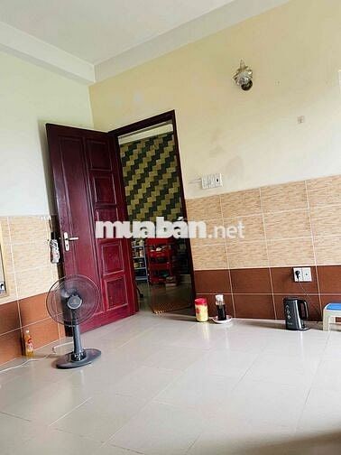 CẦN TÌM NỮ NHÂN VIÊN VĂN PHÒNG Ở GHÉP QUẬN 10 - CÓ CỬA SỔ - VIEW BAN C
