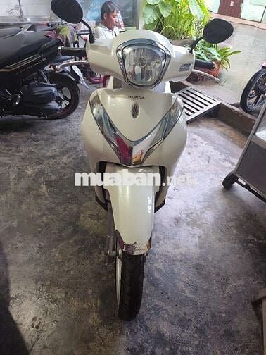 Honda SH Mode Trắng