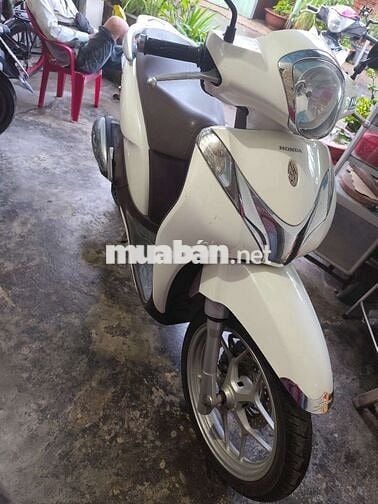 Honda SH Mode Trắng