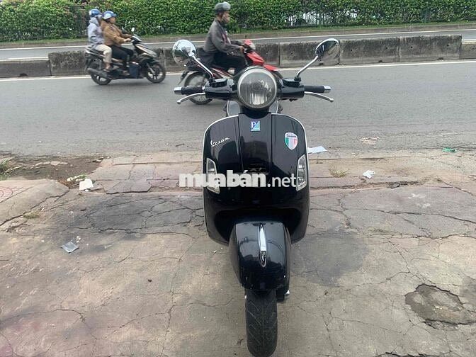 Piaggio Vespa GTS Đen 564.55 km