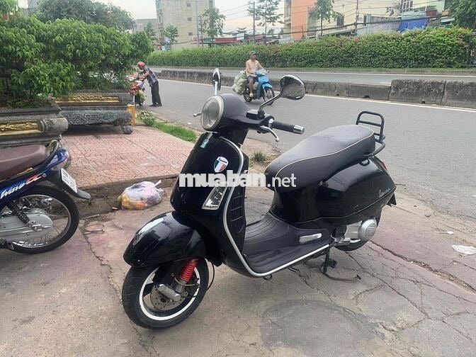 Piaggio Vespa GTS Đen 564.55 km