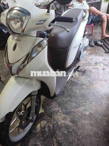 Honda SH Mode Trắng