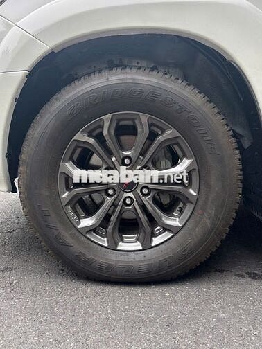 Fortuner TRD Sportivo 2.7V 4x2 - 2014 - 9 vạn km