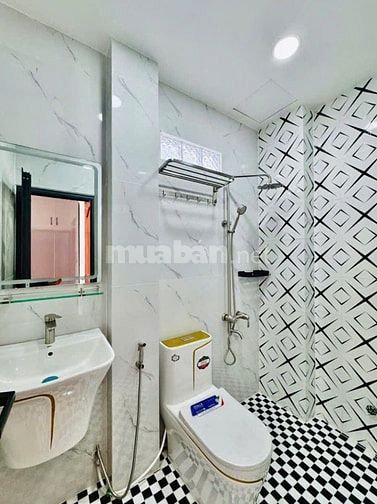 Nhà thang máy quang trung ngay kenh tham luong 3.8x15 - 5 tầng 8.8 tỷ