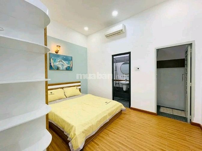 Bán nhà khu sầm uất Q10 đường Cao Thắng 31m2 1Tỷ850tr sổ hồng riêng. 