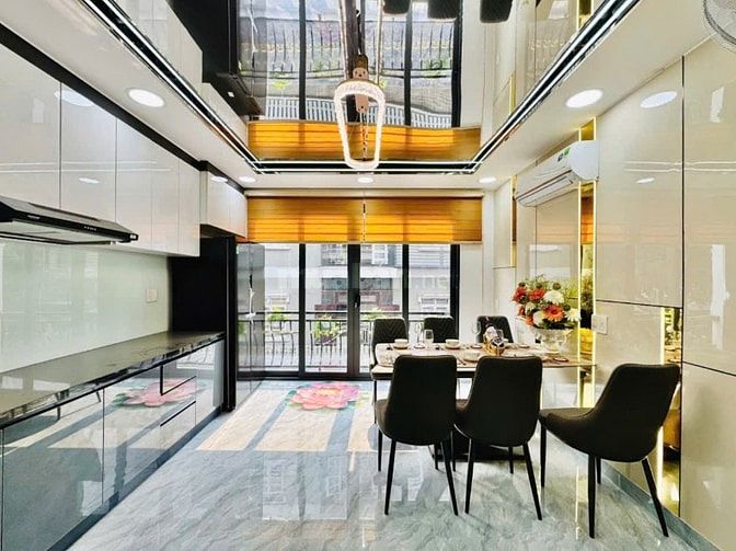 Nhà thang máy quang trung ngay kenh tham luong 3.8x15 - 5 tầng 8.8 tỷ