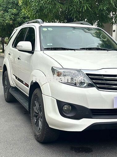 Fortuner TRD Sportivo 2.7V 4x2 - 2014 - 9 vạn km
