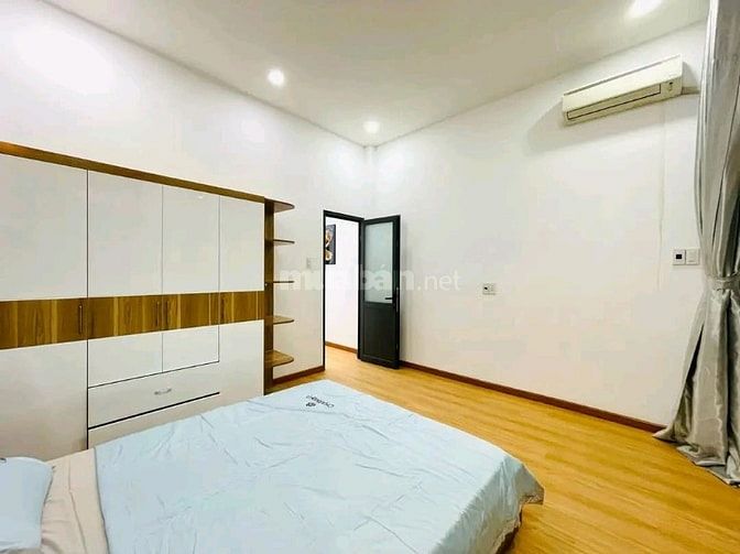Bán nhà khu sầm uất Q10 đường Cao Thắng 31m2 1Tỷ850tr sổ hồng riêng. 