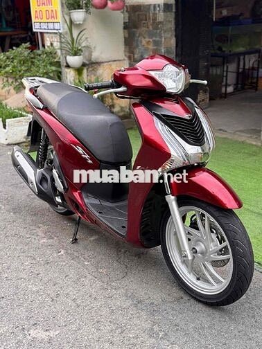 Sh150/2015 mẫu 2016 chính chủ biển sài gòn