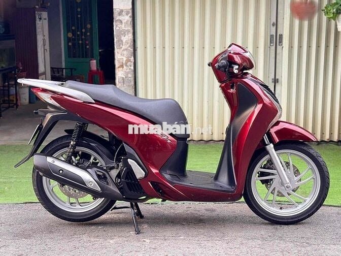 Sh150/2015 mẫu 2016 chính chủ biển sài gòn