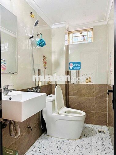 BÁN NHÀ CHÍNH CHỦ PHỐ KIM GIANG 5 tầng 46m2 9,86 tỷ