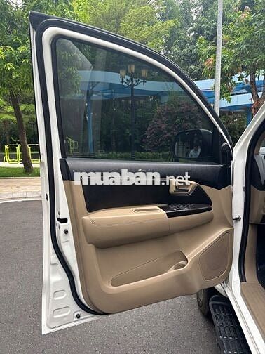 Fortuner TRD Sportivo 2.7V 4x2 - 2014 - 9 vạn km
