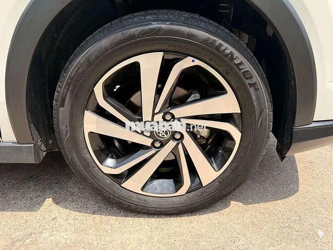 Toyota Raize Trắng 5 chỗ