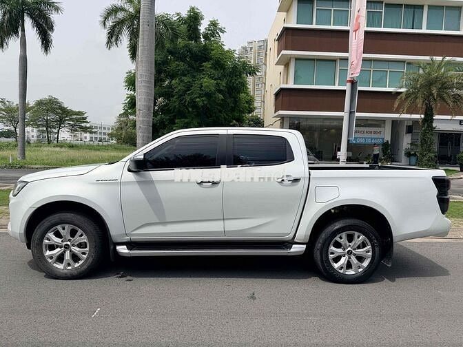 Isuzu Dmax LS 1.9L AT 2023 Nhập Khẩu 17.000km Zin