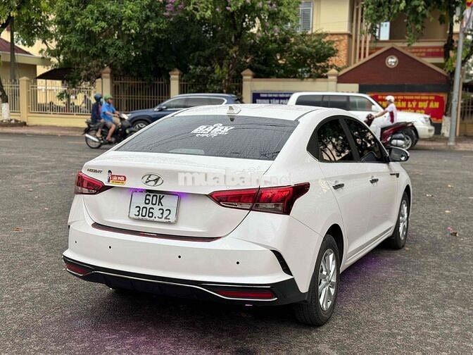 Hyundai Accent AT Trắng 70162 km