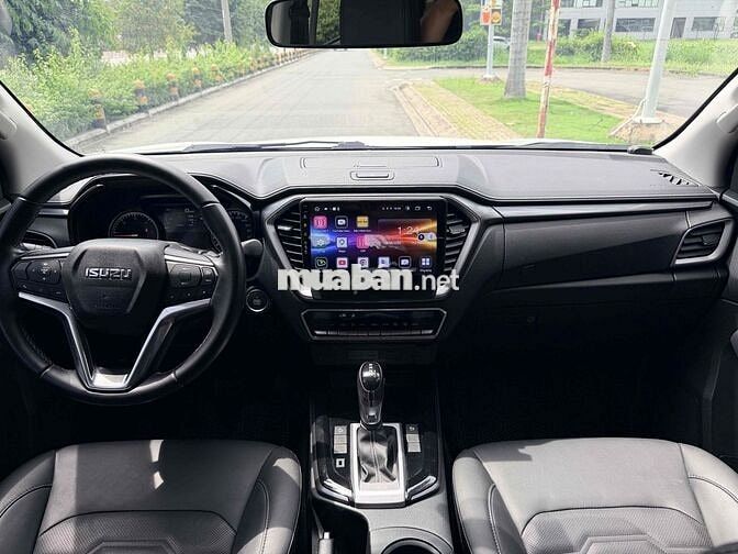 Isuzu Dmax LS 1.9L AT 2023 Nhập Khẩu 17.000km Zin