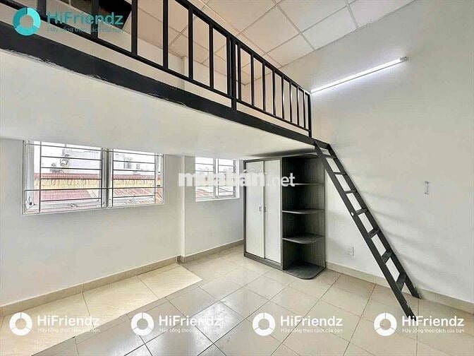 PHÒNG RỘNG RÃI THOÁNG MÁT CỬA SỔ TRỜI GẦN ĐẦM SEN VÀ ĐẠI HỌC VĂN HIẾN