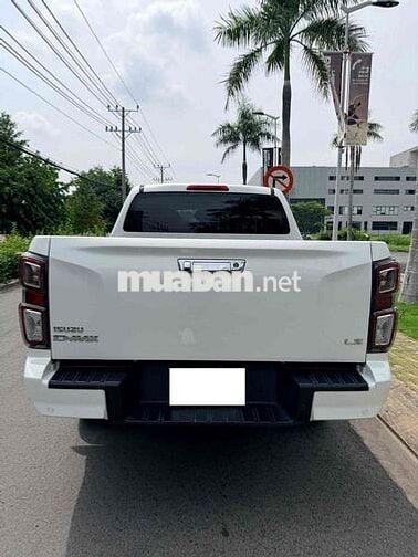 Isuzu Dmax LS 1.9L AT 2023 Nhập Khẩu 17.000km Zin