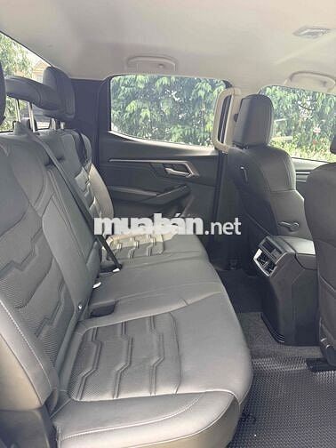 Isuzu Dmax LS 1.9L AT 2023 Nhập Khẩu 17.000km Zin